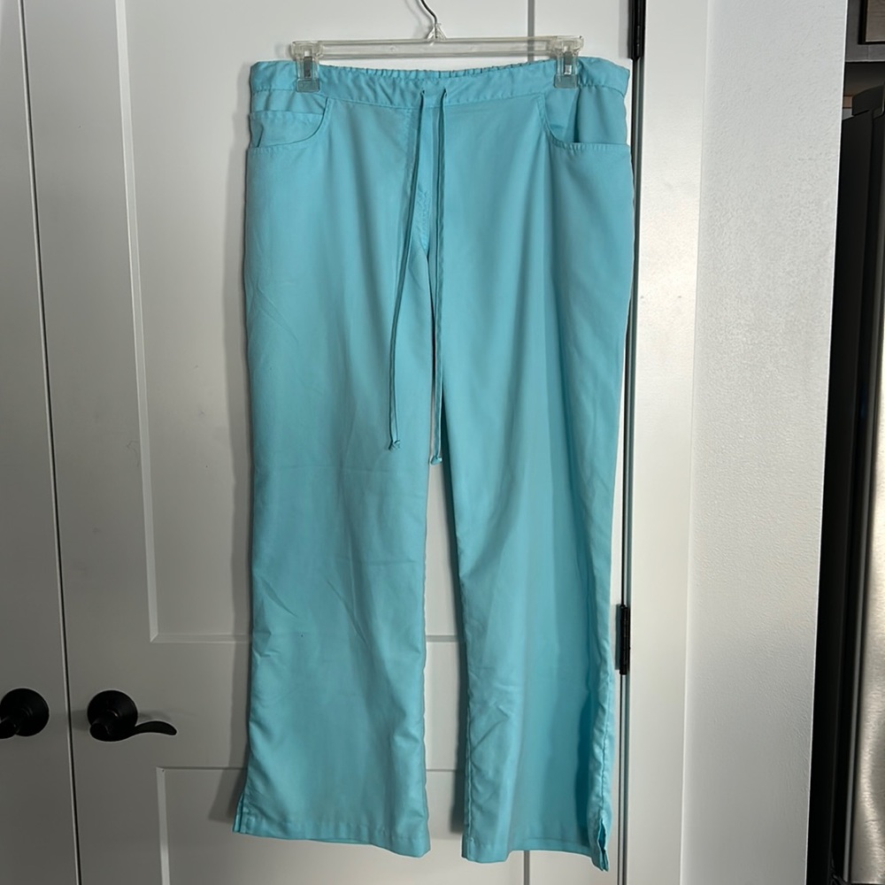 Scrub pants